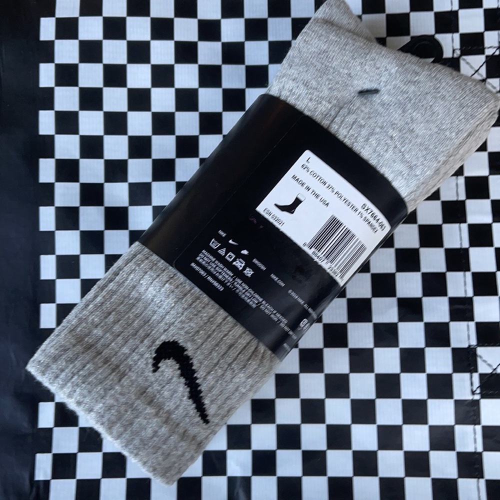 Nike Socks Everyday Cushioned Crew 3 pairs socks set NWT - Picture 11 of 16